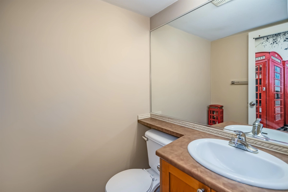 Swimming Pool Photo of 41 12738 66 Avenue, Surrey, BC