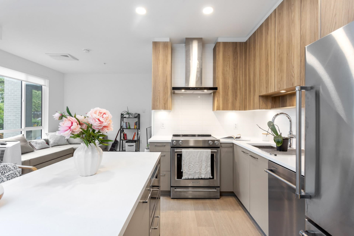 Primary Bathroom Photo of 119 7588 16th Street, Burnaby, BC