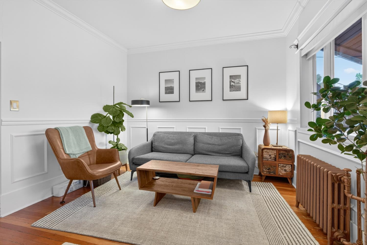 Family Room Photo of 4387 St. George Street, Vancouver, BC