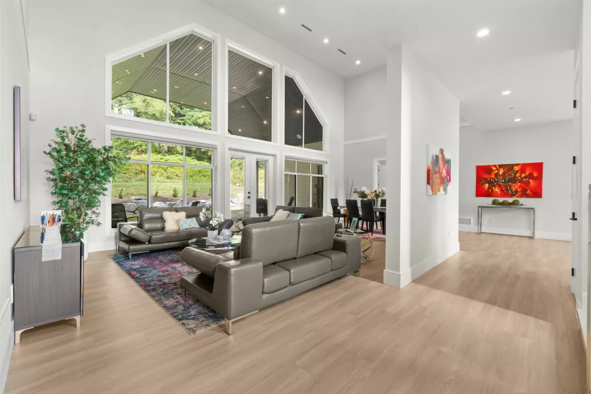 Breakfast Nook Photo of 27107 River Road, Maple Ridge, BC