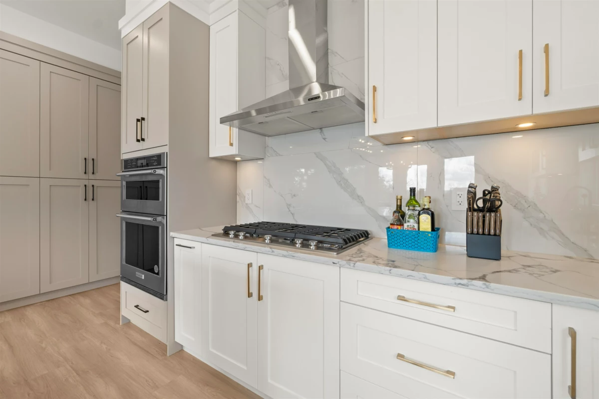 Kitchen Photo of 27107 River Road, Maple Ridge, BC