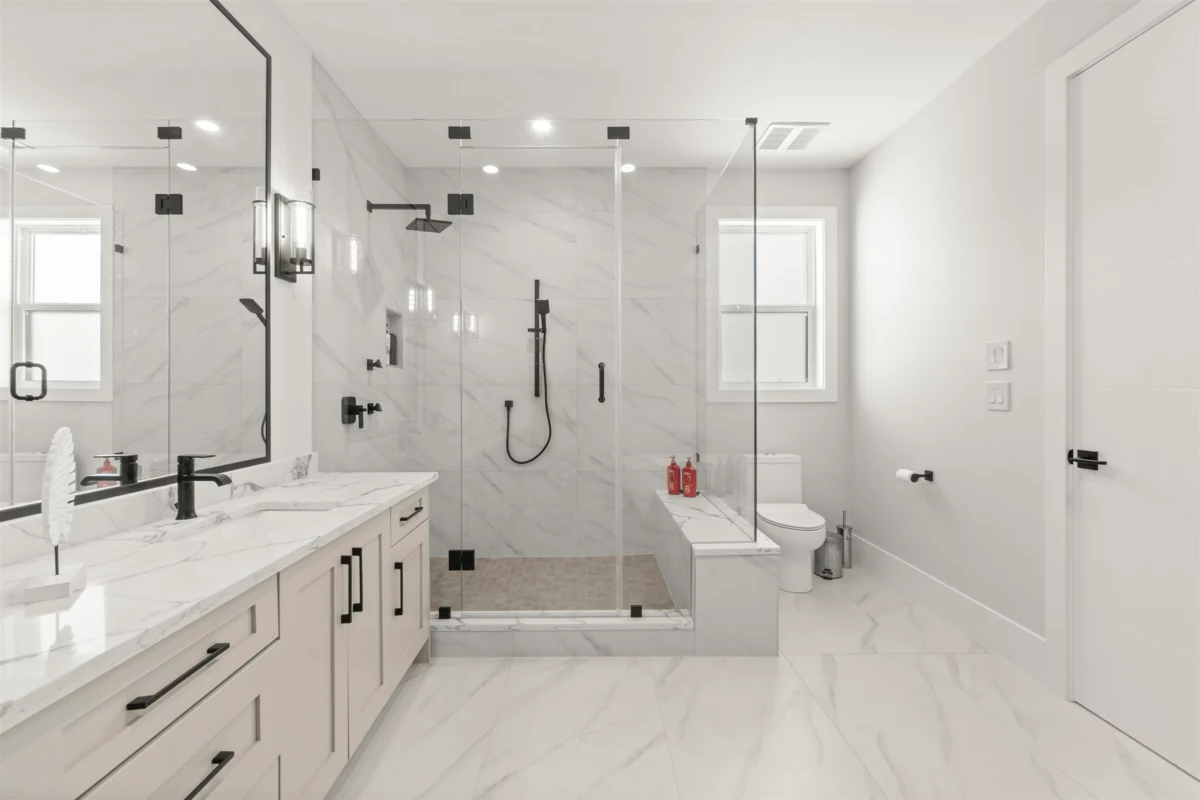 Mudroom Photo of 27107 River Road, Maple Ridge, BC