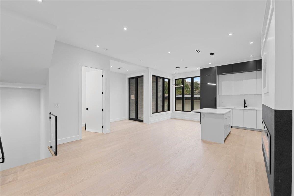 Basement Recreation Room Photo of 104 1518 Hatton Avenue, Burnaby, BC