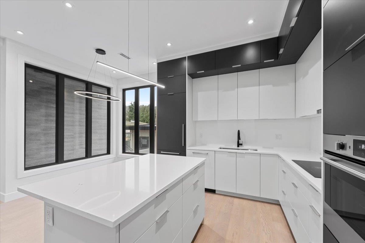 Powder Room Photo of 104 1518 Hatton Avenue, Burnaby, BC