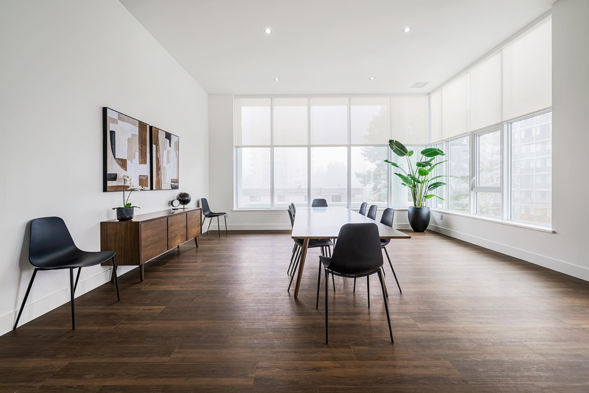 Front Yard Photo of 2507 555 Sydney Avenue, Coquitlam, BC