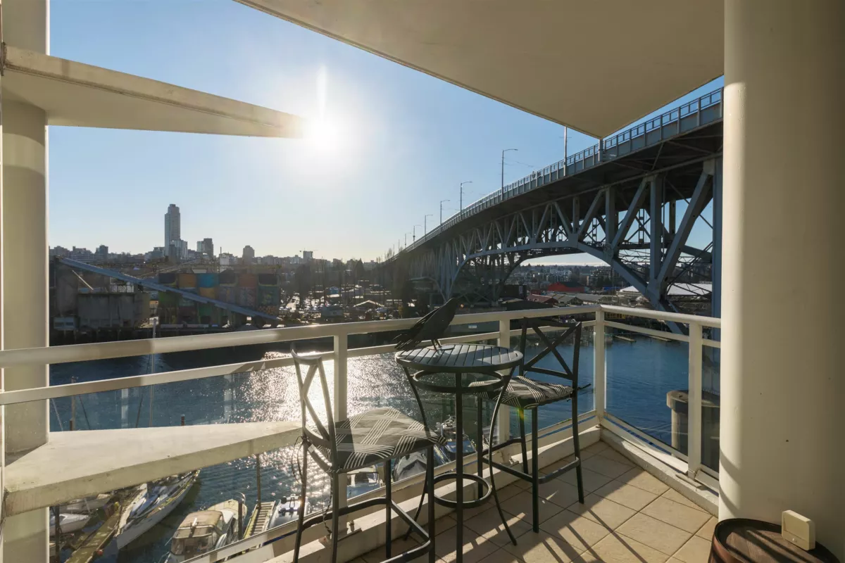 Basement Recreation Room Photo of 805 628 Kinghorne Mews, Vancouver, BC