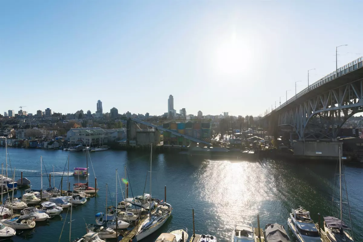 Dining Area Photo of 805 628 Kinghorne Mews, Vancouver, BC