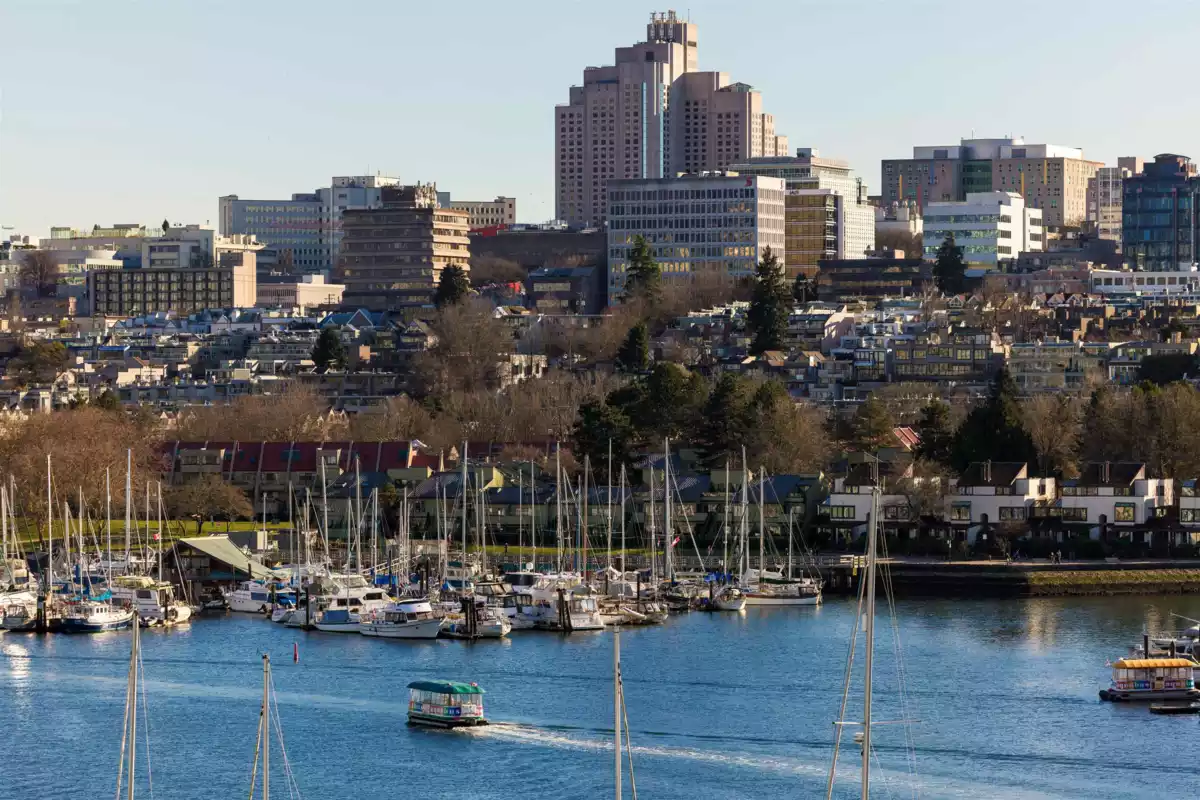Hallway Photo of 805 628 Kinghorne Mews, Vancouver, BC