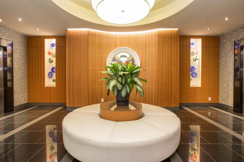 Hot Tub / Spa Photo of 805 628 Kinghorne Mews, Vancouver, BC