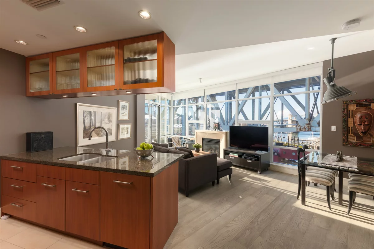 Primary Bathroom Photo of 805 628 Kinghorne Mews, Vancouver, BC