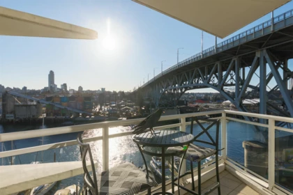 805 628 Kinghorne Mews, Vancouver, BC