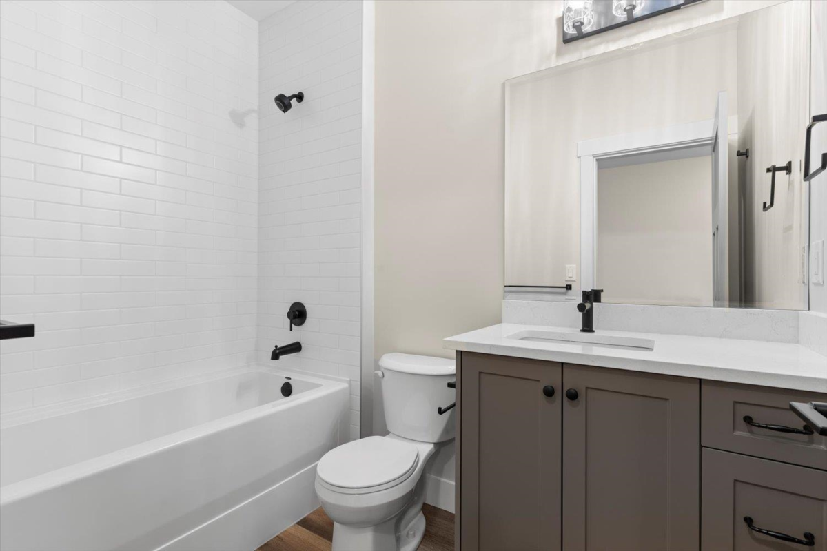 Breakfast Nook Photo of 75 46211 Promontory Road, Chilliwack, BC