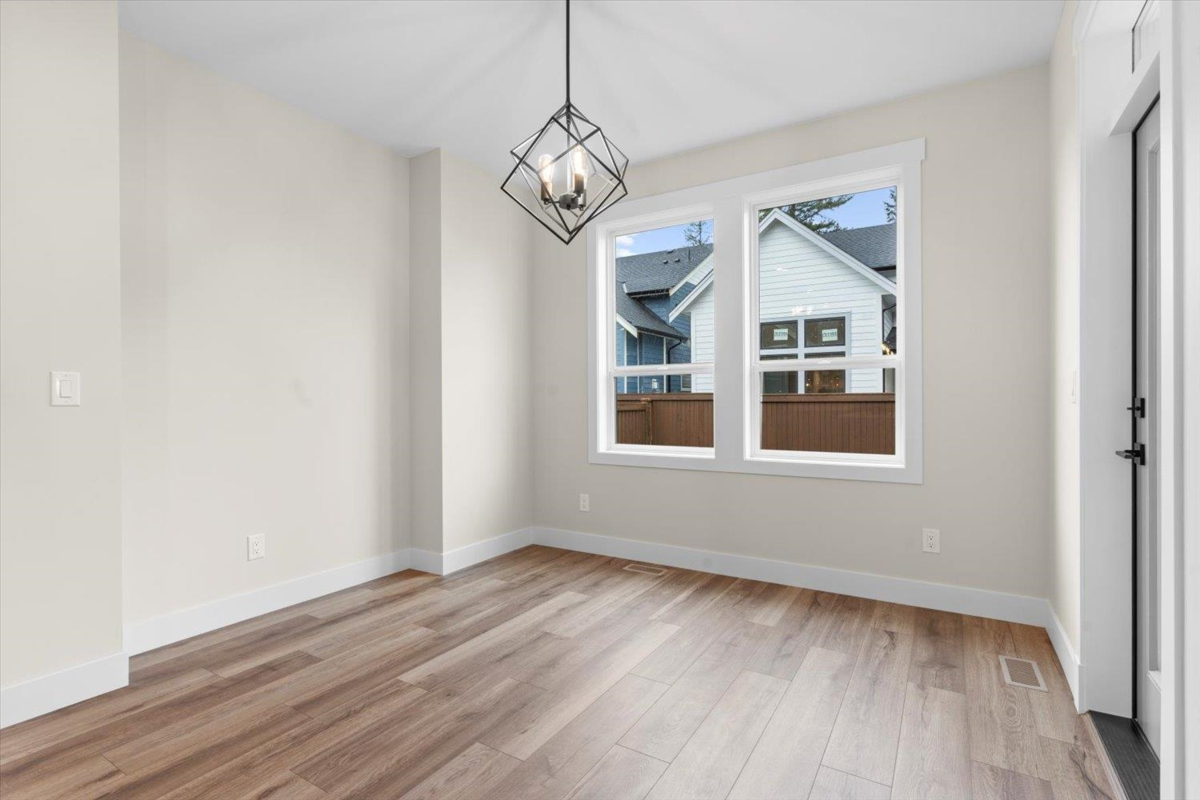 Laundry Room Photo of 75 46211 Promontory Road, Chilliwack, BC