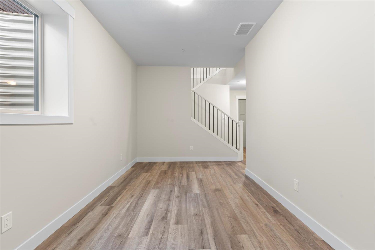 Staircase Photo of 75 46211 Promontory Road, Chilliwack, BC