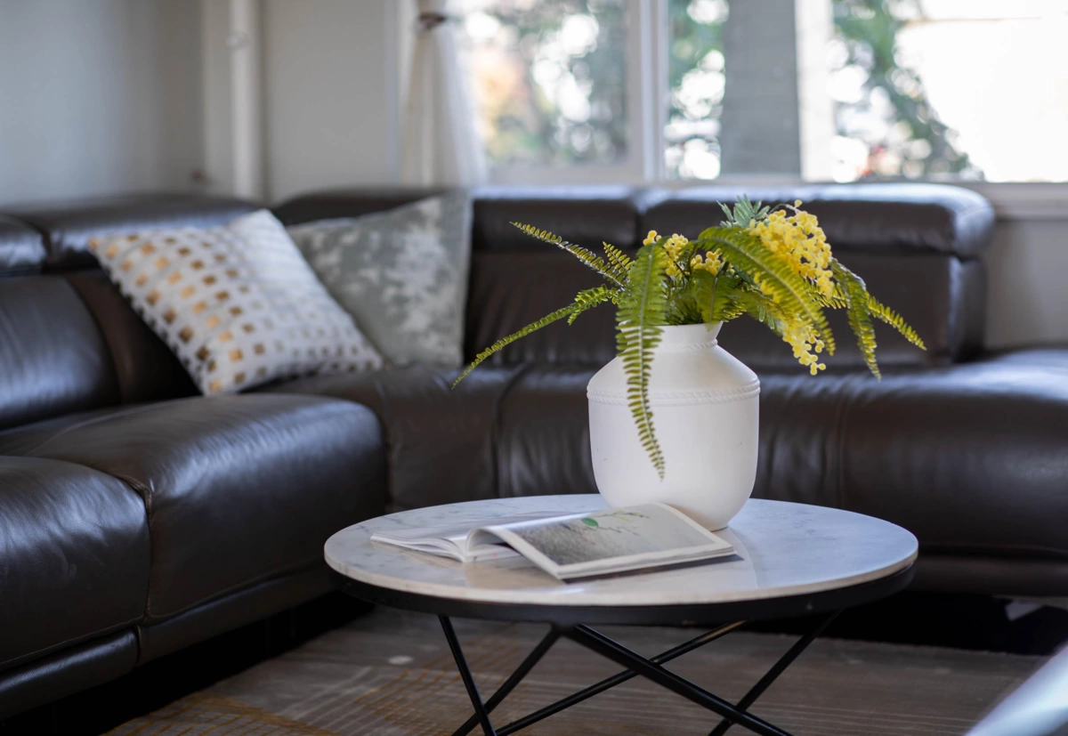 Dining Area Photo of 15440 95a Avenue, Surrey, BC