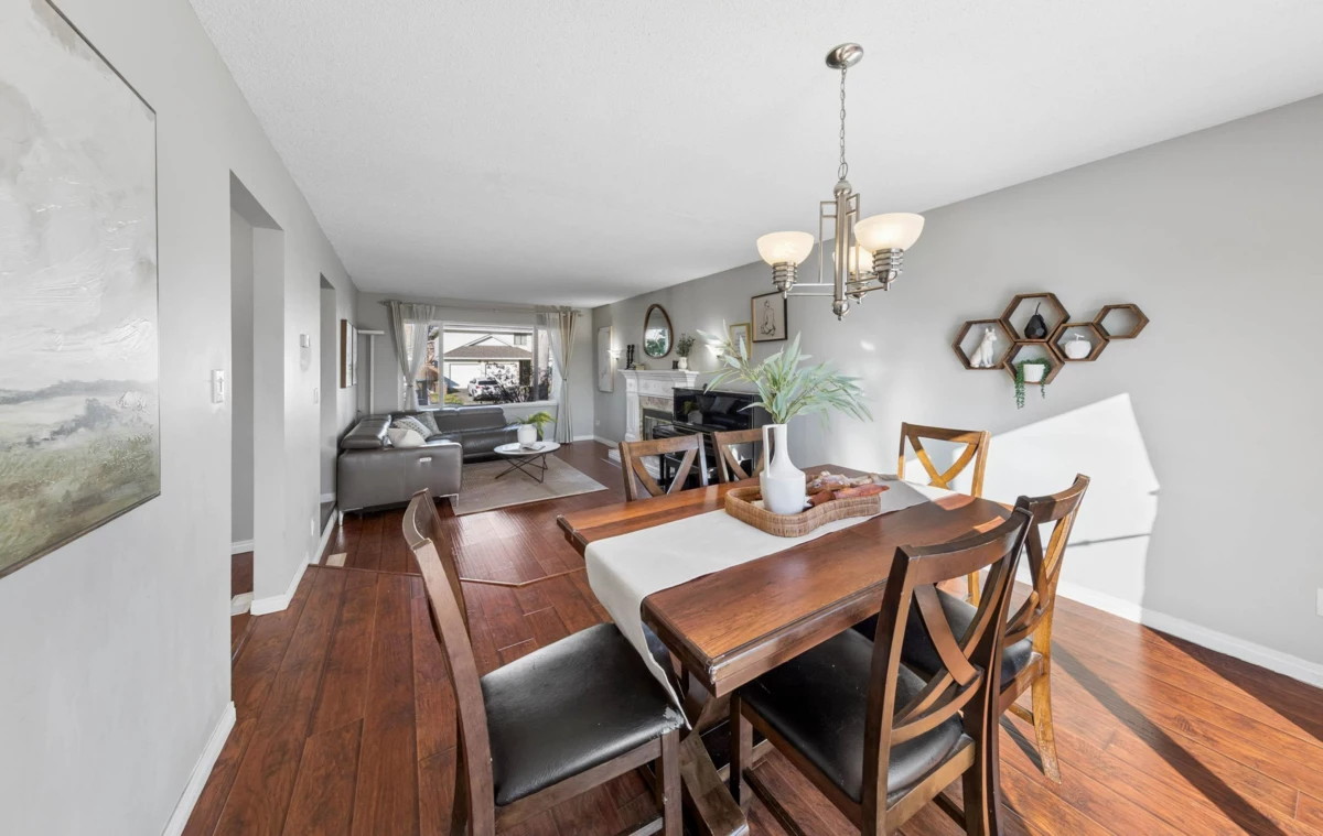 Pantry Photo of 15440 95a Avenue, Surrey, BC