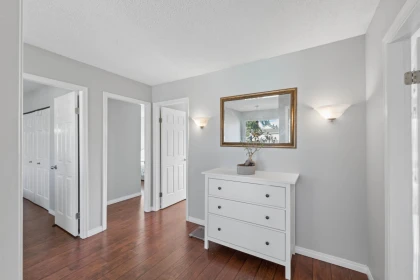 Basement Recreation Room Photo of 15440 95a Avenue, Surrey, BC