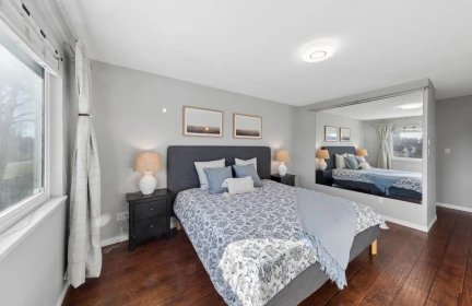 Office / Den Photo of 15440 95a Avenue, Surrey, BC