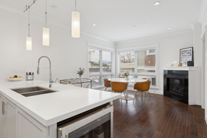 Office / Den Photo of 4 651 W 14th Street, North Vancouver, BC