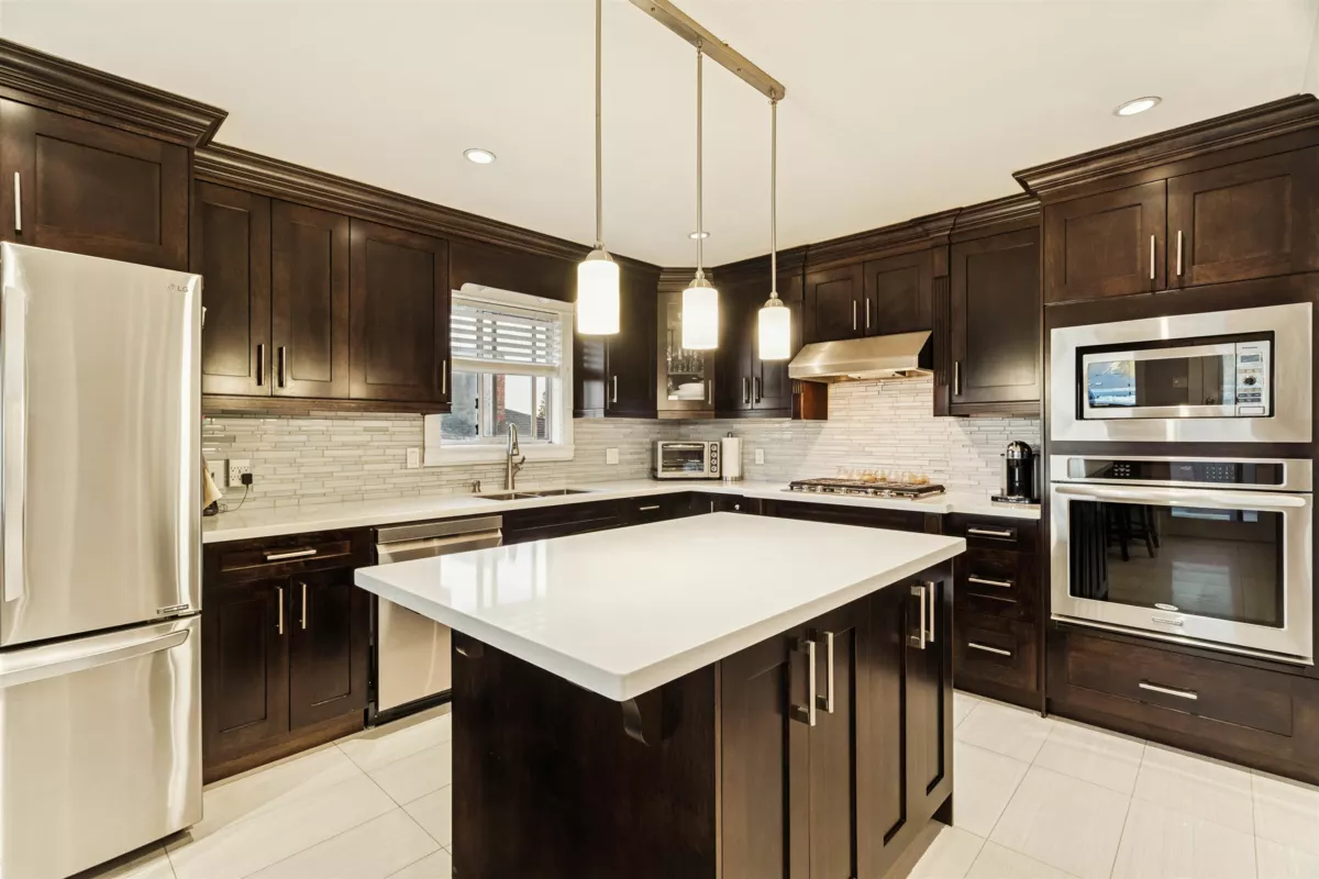 Primary Bedroom Photo of 7622 2nd Street, Burnaby, BC