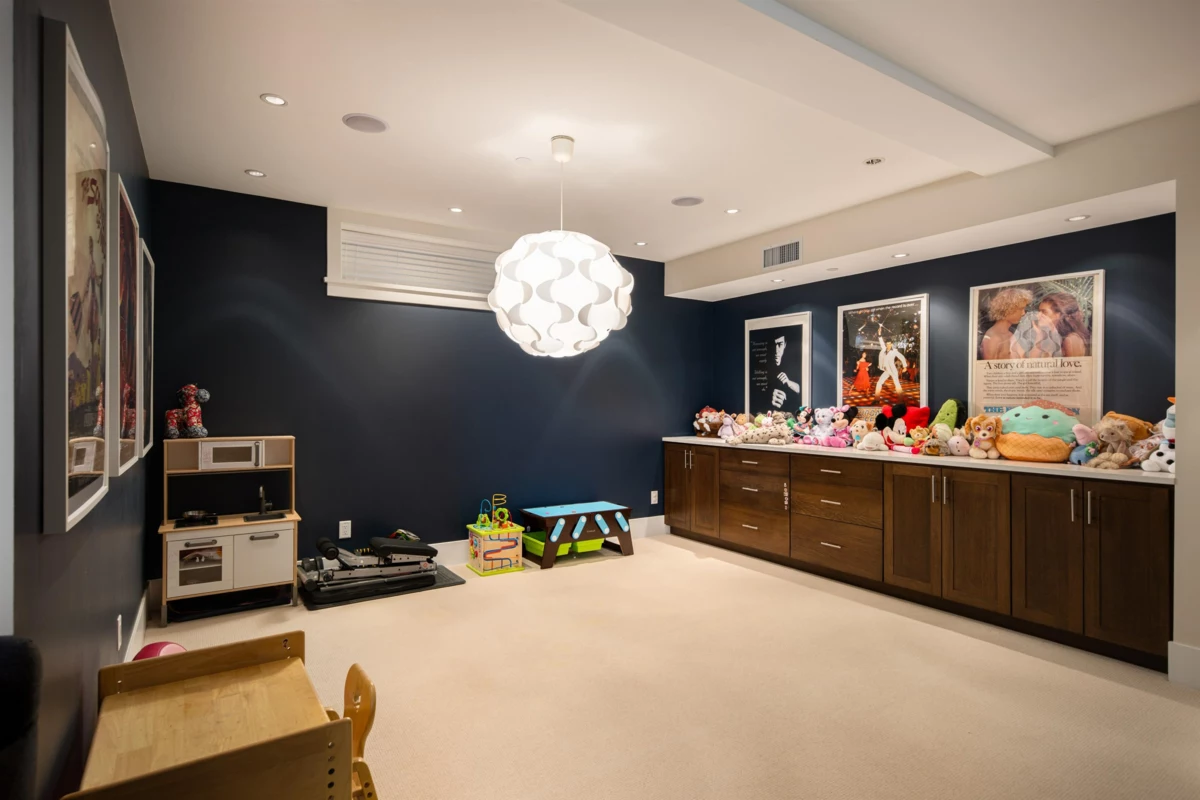 Swimming Pool Photo of 6467 Larch Street, Vancouver, BC