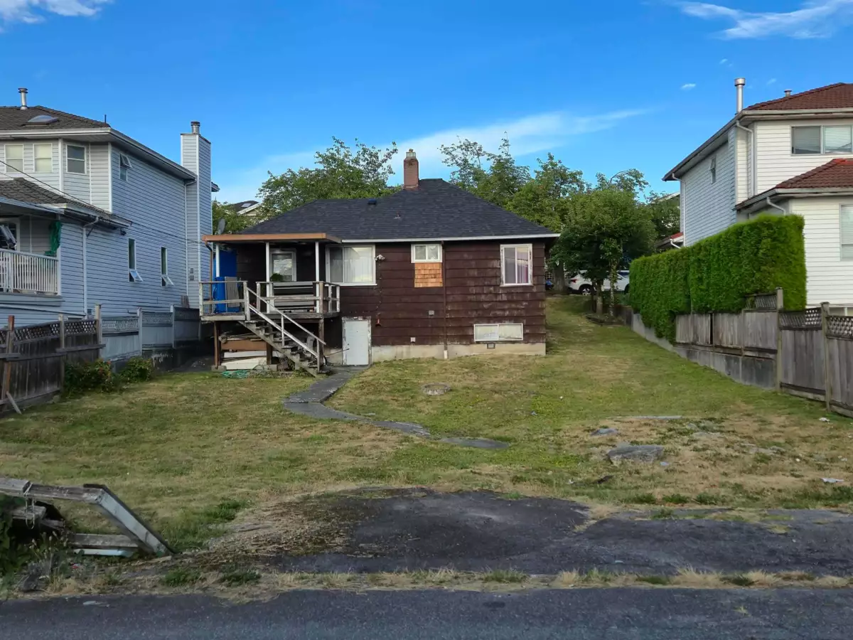 Dining Area Photo of 6029 Dumfries Street, Vancouver, BC