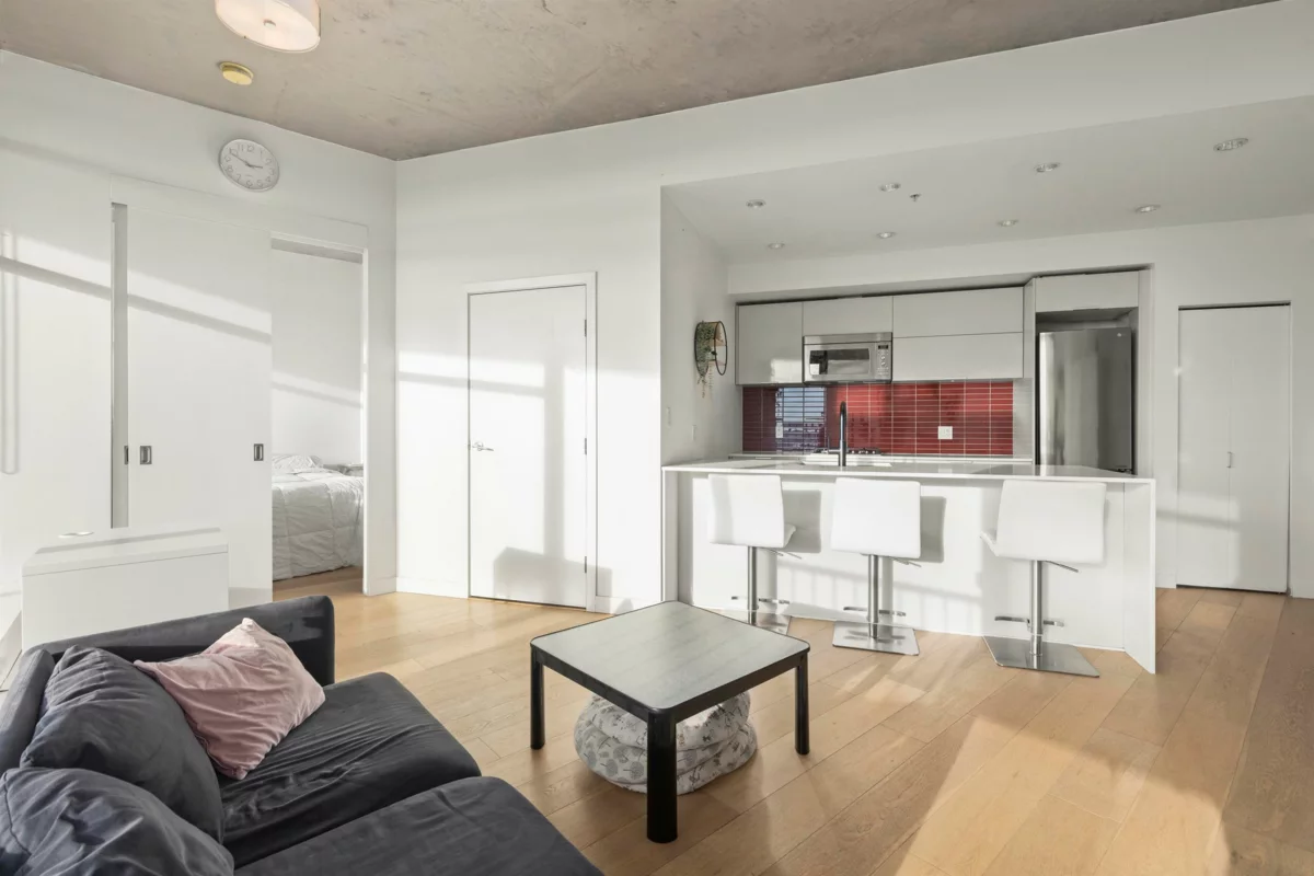 Breakfast Nook Photo of 4108 128 W Cordova Street, Vancouver, BC