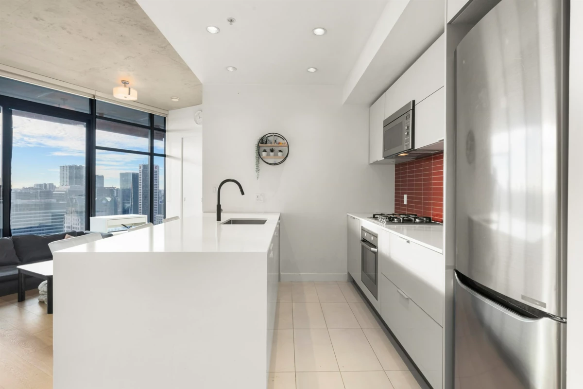 Walk-In Closet Photo of 4108 128 W Cordova Street, Vancouver, BC