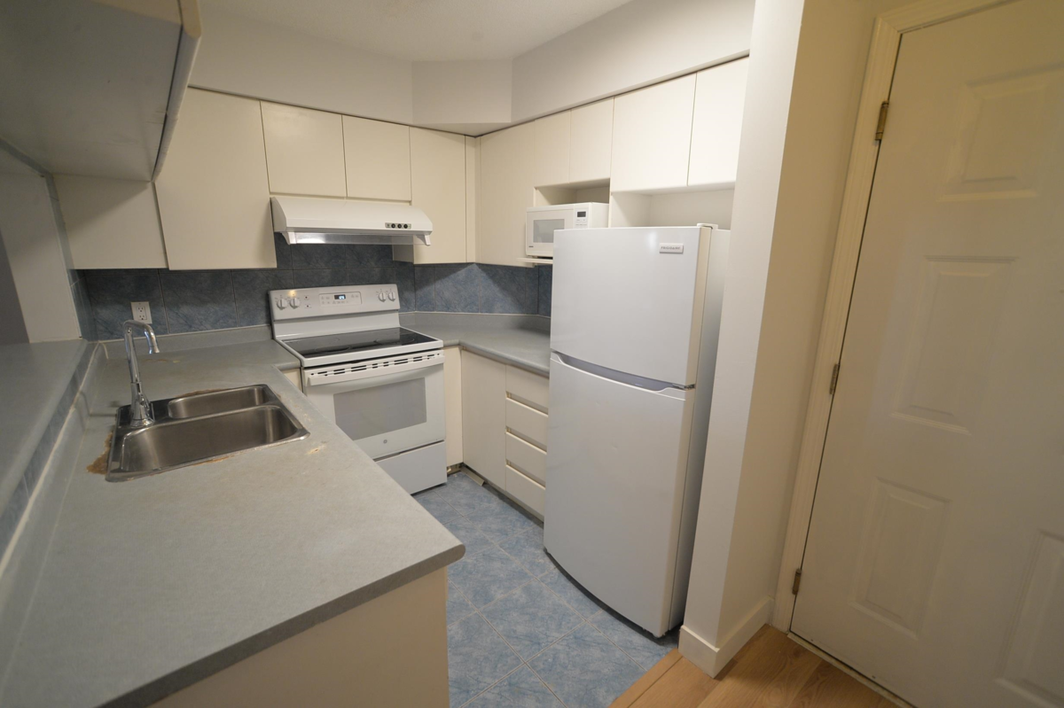 Powder Room Photo of 106 3455 Ascot Place, Vancouver, BC