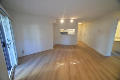 106 3455 Ascot Place, Vancouver, BC