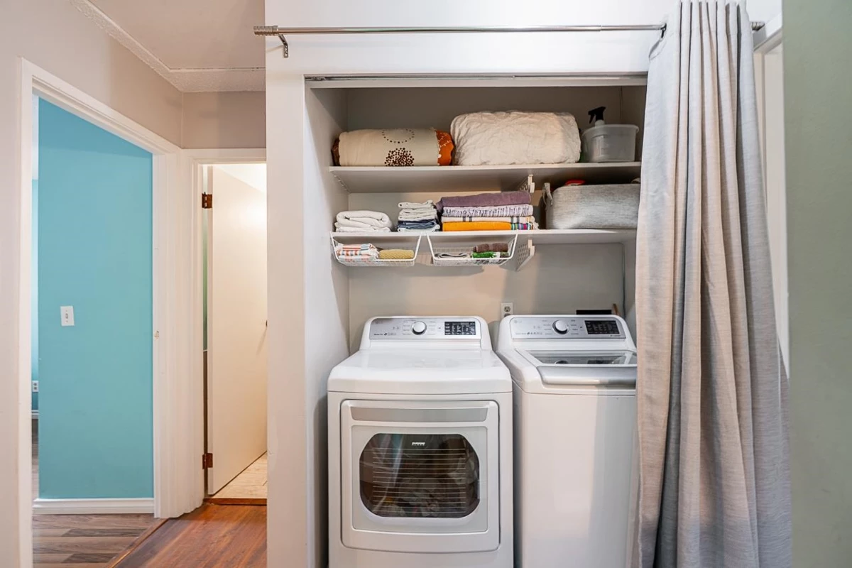 Laundry Room Photo of 18 6613 138 Street, Surrey, BC