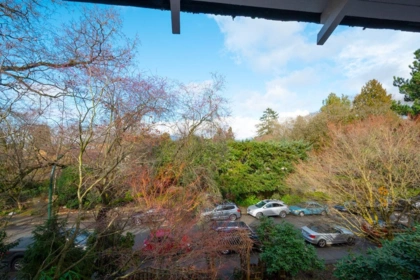 Breakfast Nook Photo of 2912-14 W 3rd Avenue, Vancouver, BC