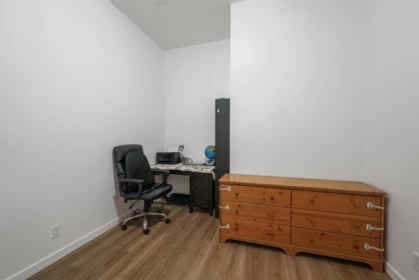 Office / Den Photo of 410 288 Hampton Street, New Westminster, BC