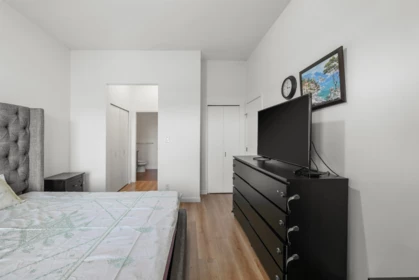 Primary Bedroom Photo of 410 288 Hampton Street, New Westminster, BC