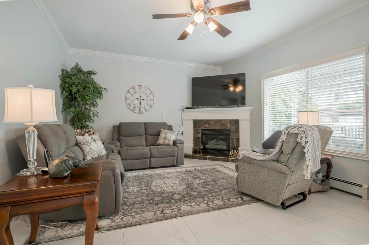 Bedroom 2 Photo of 6758 150 Street, Surrey, BC