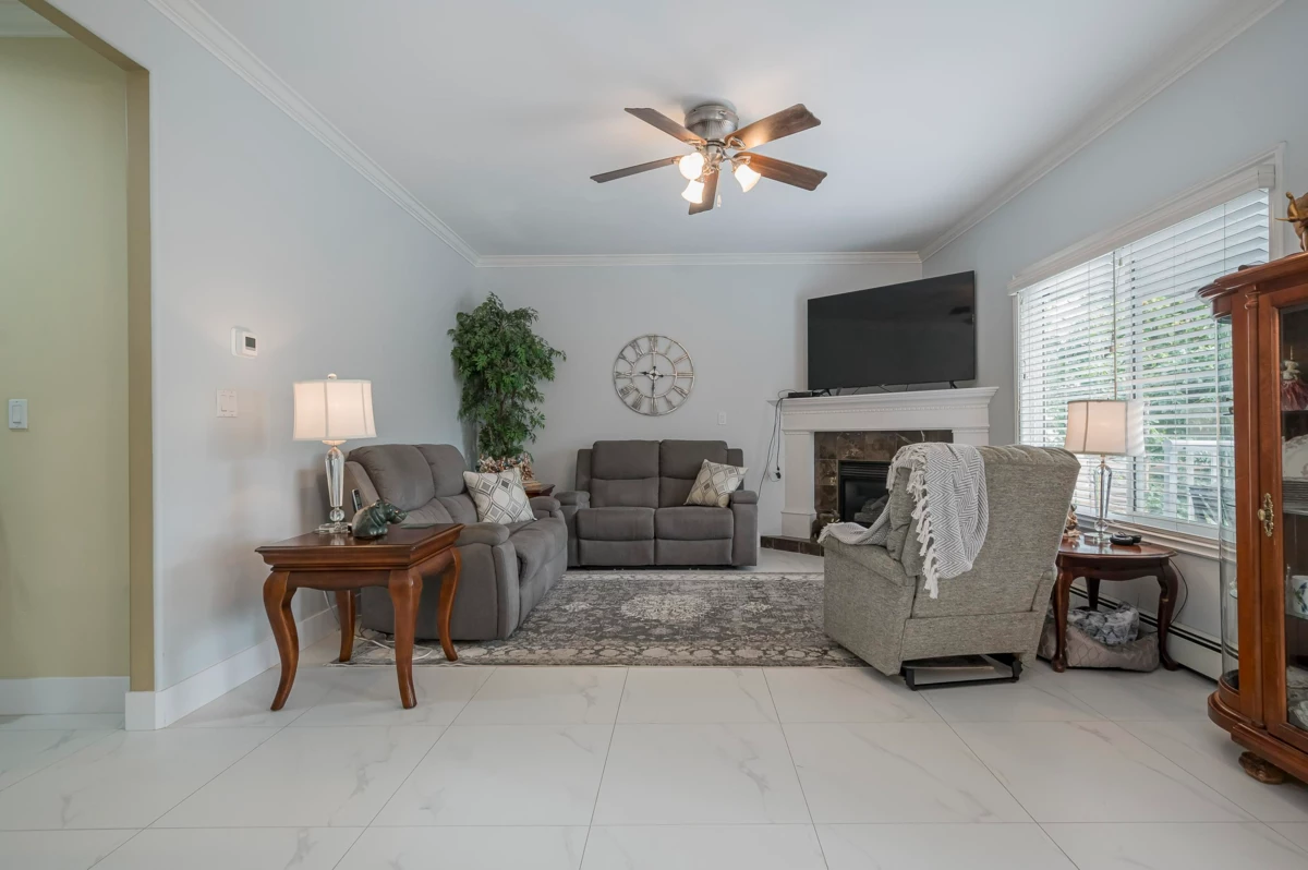 Family Room Photo of 6758 150 Street, Surrey, BC