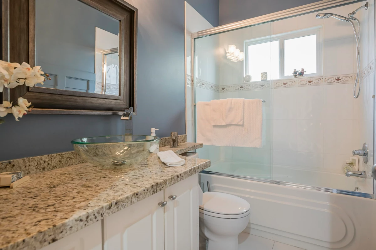 Office / Den Photo of 6758 150 Street, Surrey, BC