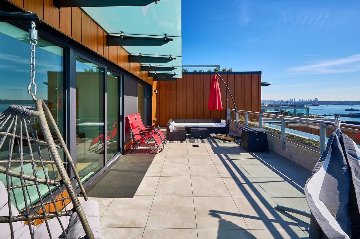 Family Room Photo of 807 755 Harbourside Drive, North Vancouver, BC