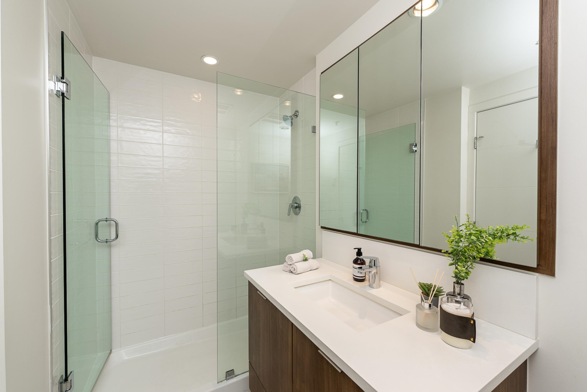 Bedroom 4 Photo of 103 2188 Madison Avenue, Burnaby, BC