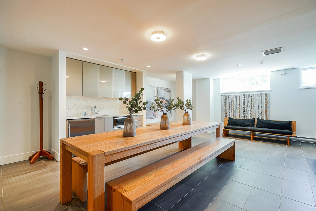 Garden / Landscaping Photo of 103 2188 Madison Avenue, Burnaby, BC