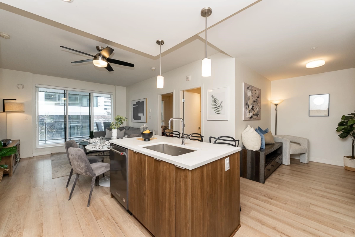 Kitchen Photo of 103 2188 Madison Avenue, Burnaby, BC