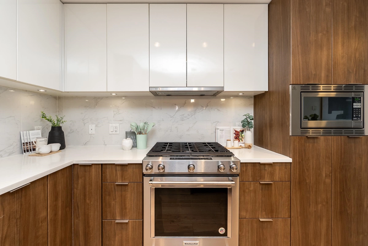 Living Room Photo of 103 2188 Madison Avenue, Burnaby, BC
