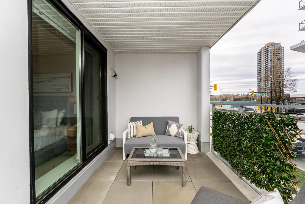 Office / Den Photo of 103 2188 Madison Avenue, Burnaby, BC