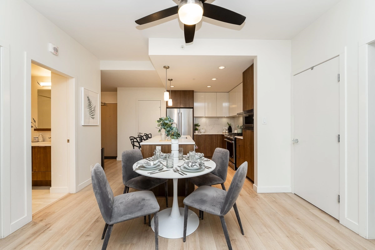 Primary Bathroom Photo of 103 2188 Madison Avenue, Burnaby, BC