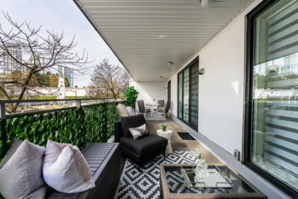 103 2188 Madison Avenue, Burnaby, BC