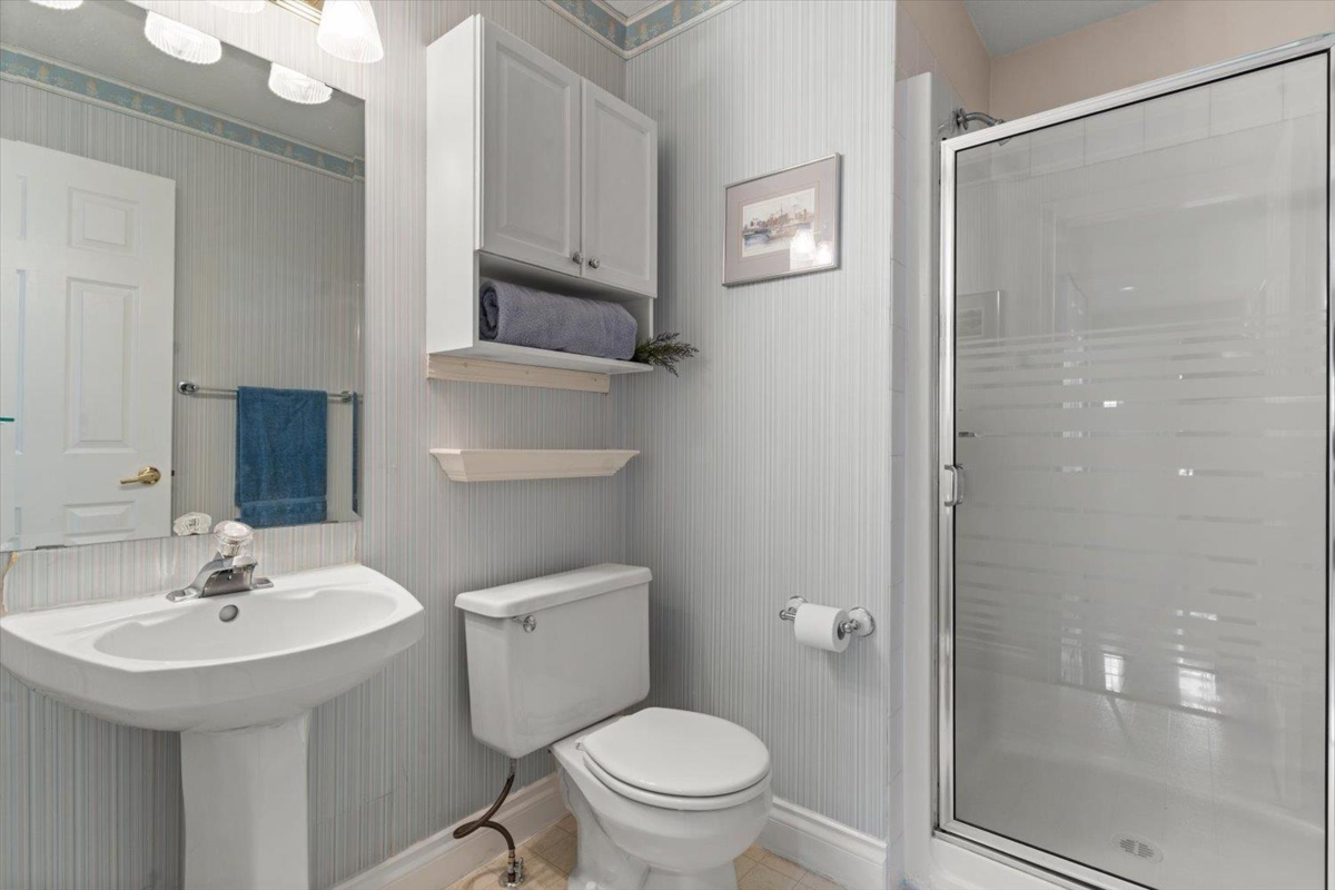 Mudroom Photo of 11 3354 Horn Street, Abbotsford, BC