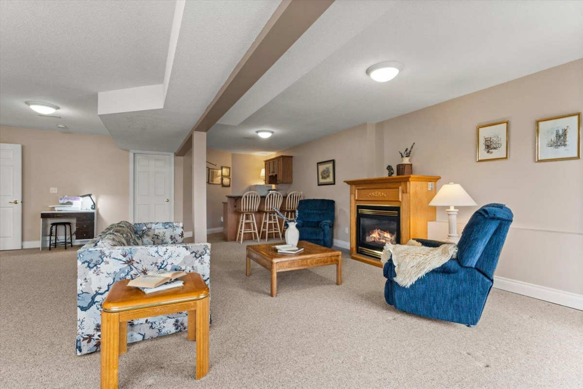 Outdoor Patio Photo of 11 3354 Horn Street, Abbotsford, BC