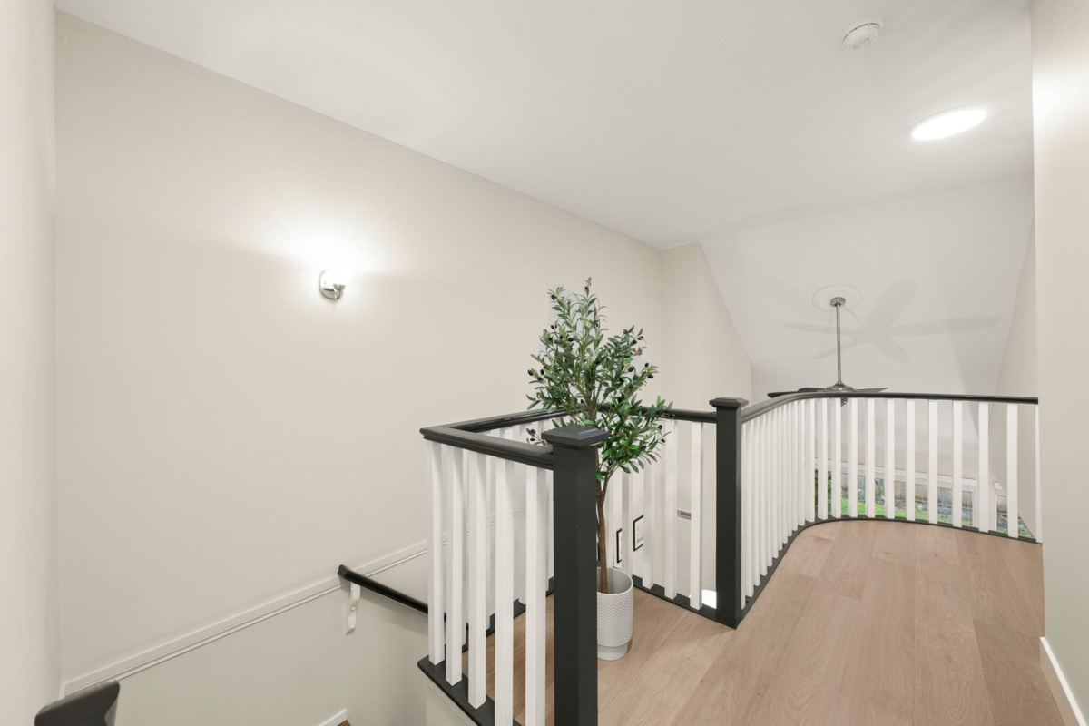 Breakfast Nook Photo of 27 1925 Indian River Crescent, North Vancouver, BC