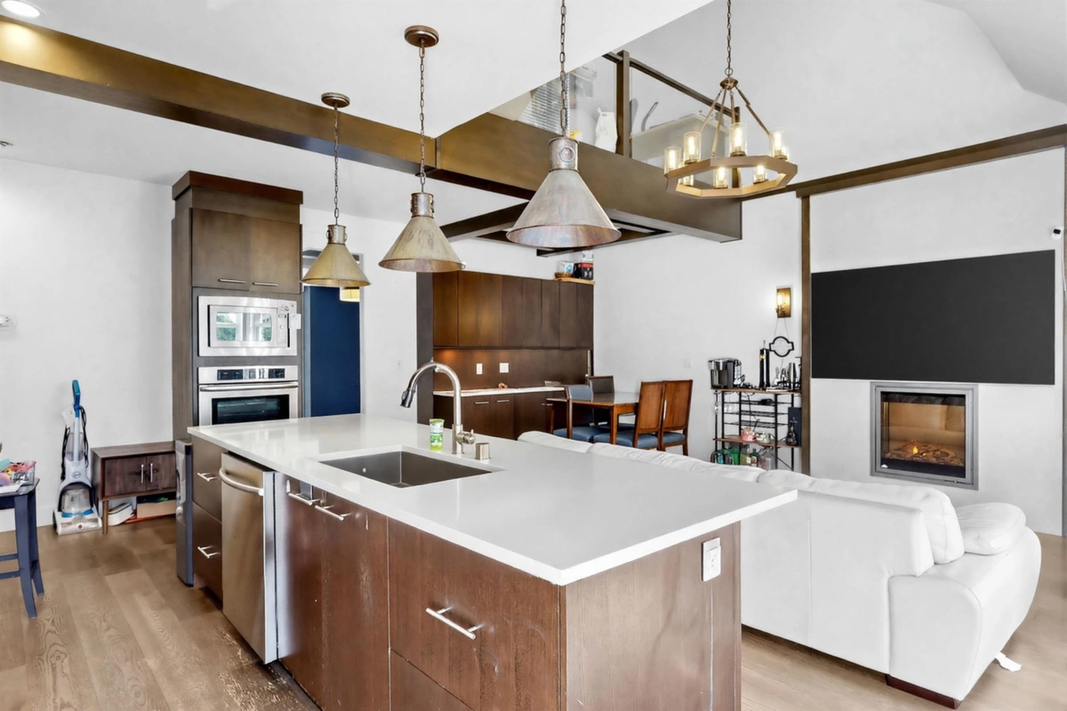 Family Room Photo of 34 15977 26 Avenue, Surrey, BC