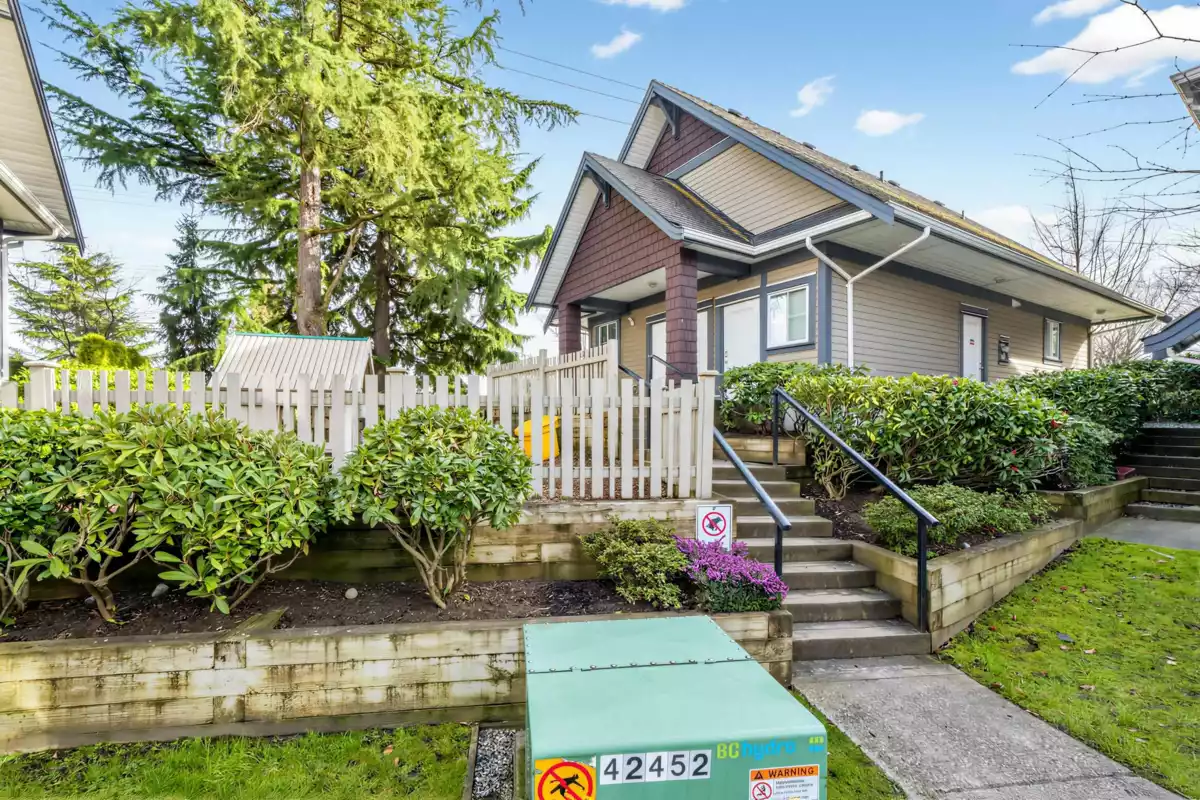 Neighborhood Park Photo Near 34 15977 26 Avenue, Surrey, BC